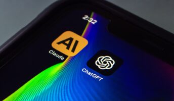 claude and chatgpt apps on phone