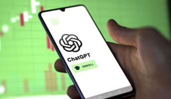 ChatGPT course on smartphone